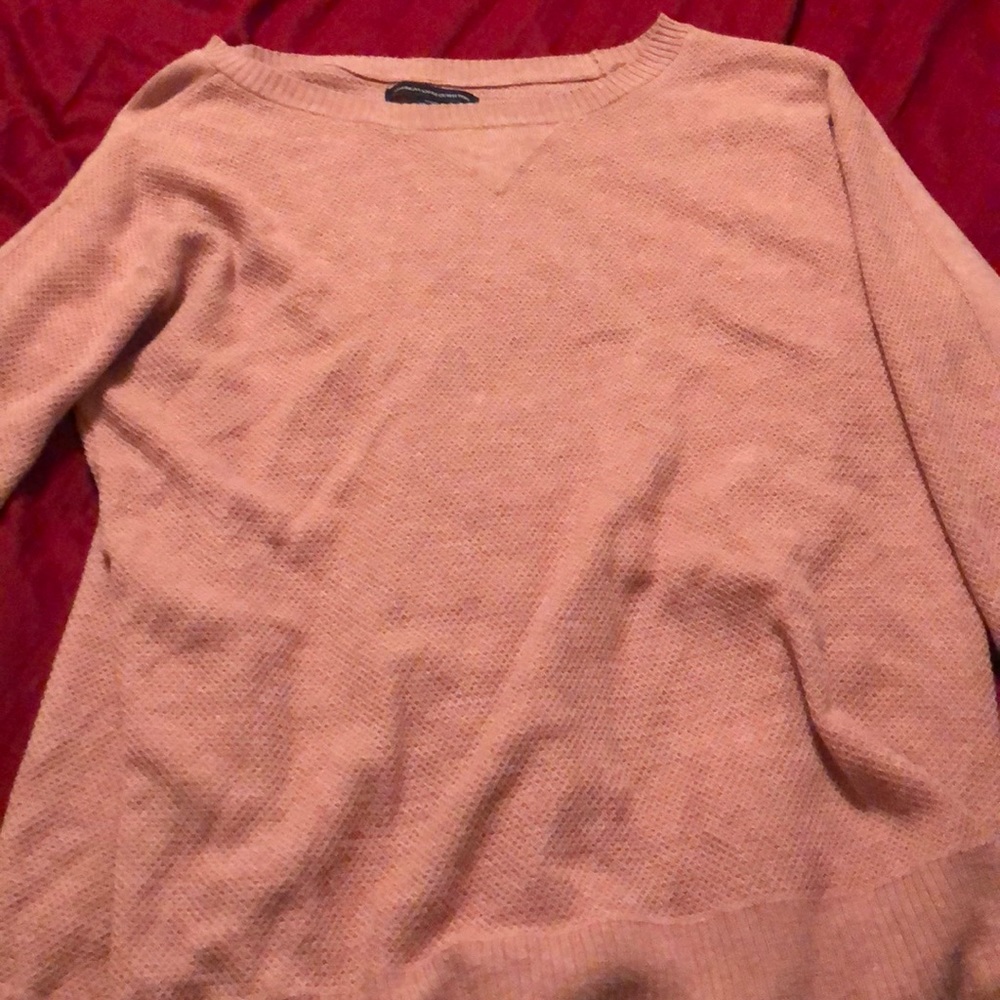 Two sweaters - Picture 4 of 4